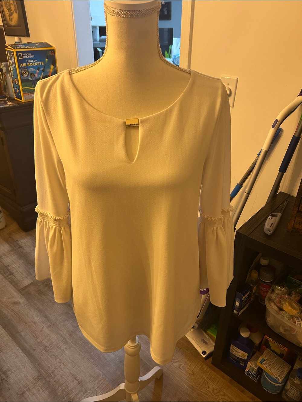 Calvin Klein Cream Keyhole Bell-Sleeve Blouse